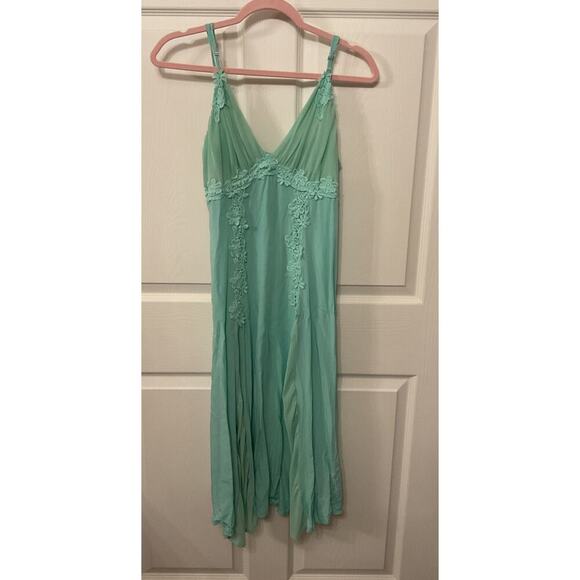 Unbranded Dresses & Skirts - Vintage Unbranded Viscose Floral Embroidered Semi-Sheer Slip Dress Gown, sz L